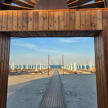Rent A View Mamaia Exterior photo